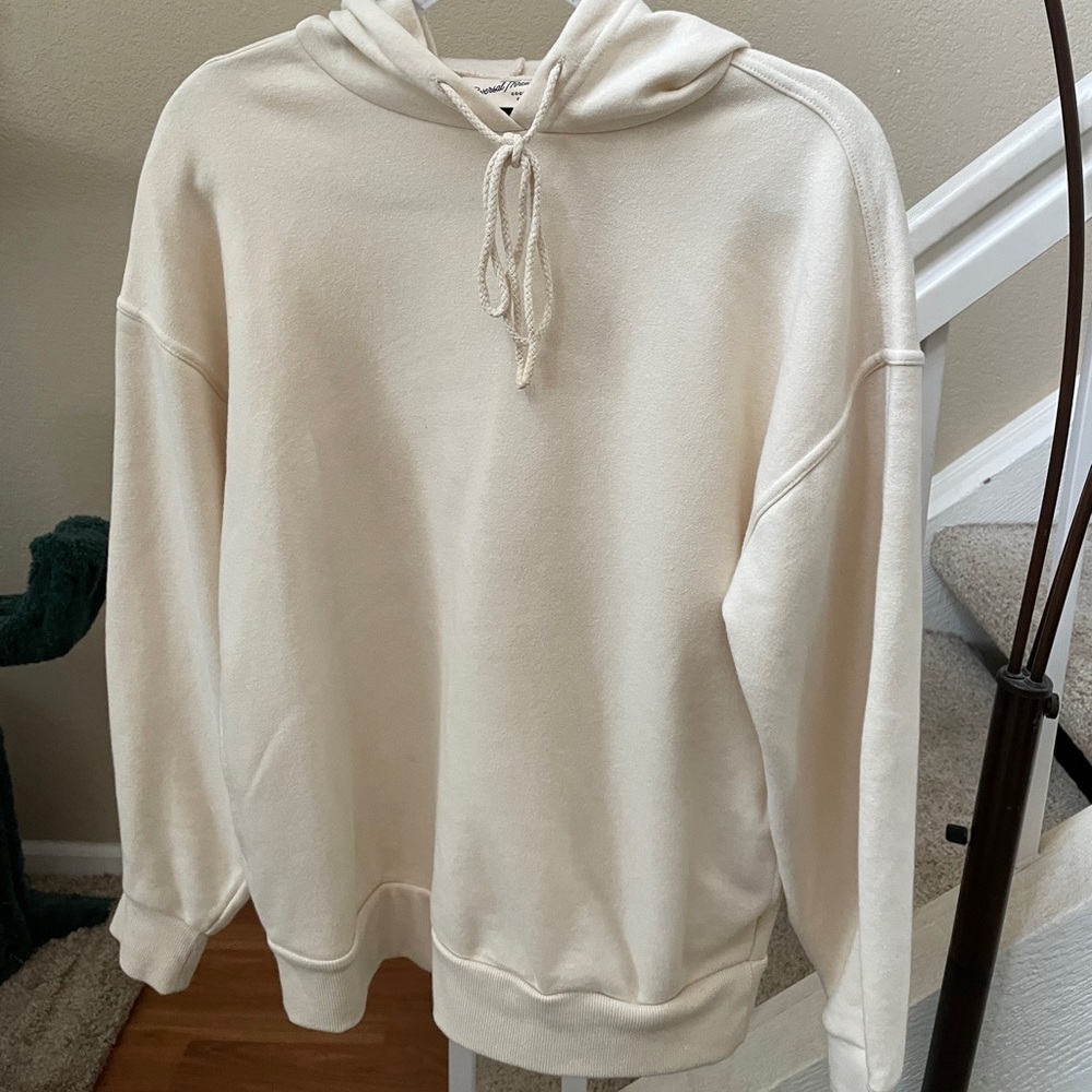 Universal thread hoodie